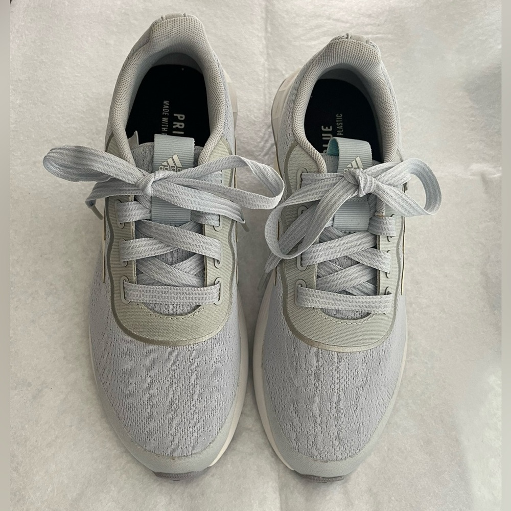 Adidas Women’s Primeblue Sneakers NWOT